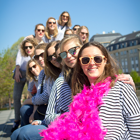 Un photographe pour Enterrement de Vie de Jeune Fille à Bruxelles ou en Belgique